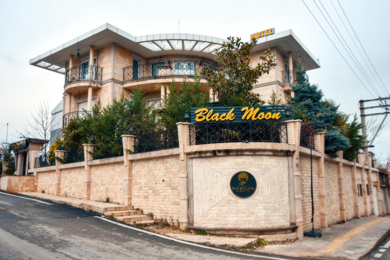 Blackmoon Villa אודיירן מראה חיצוני תמונה